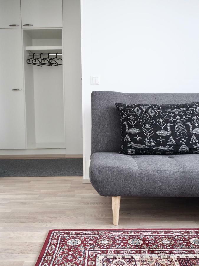2Ndhomes Tampere "Lapintie" Apartment - Serene Apt Near Downtown At A Quiet Neighbourhood Kültér fotó