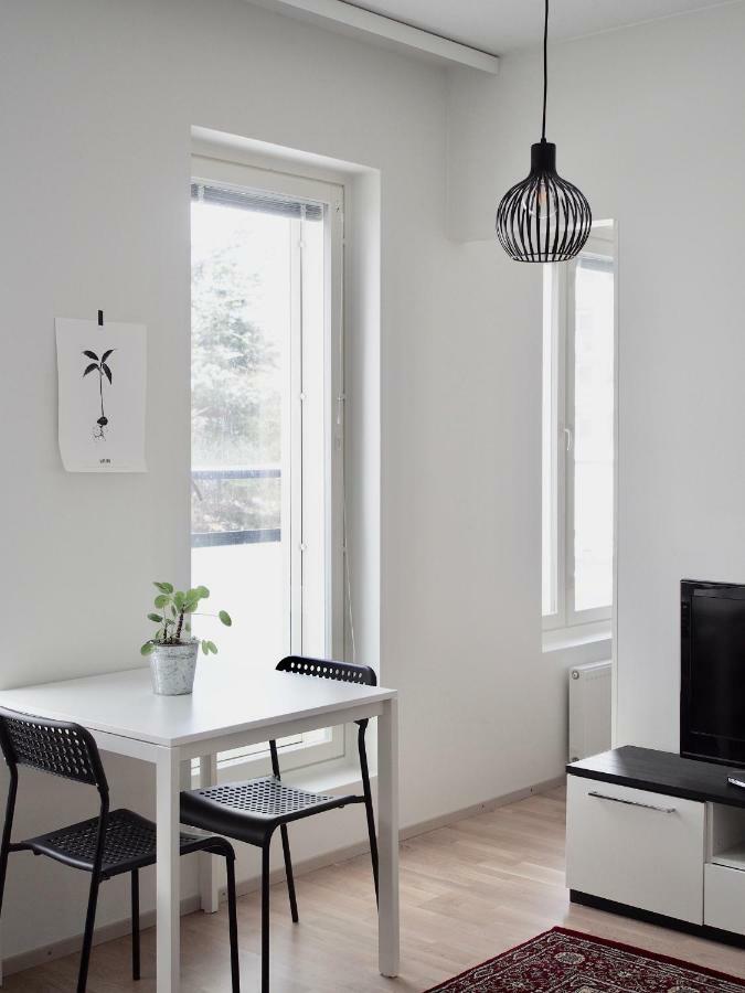 2Ndhomes Tampere "Lapintie" Apartment - Serene Apt Near Downtown At A Quiet Neighbourhood Kültér fotó